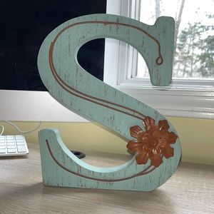 Decorative S letter decor | desktop | mantle | floral wood metal | Bookshelf